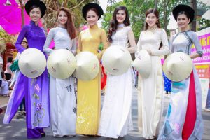 vietnam traditional costumes