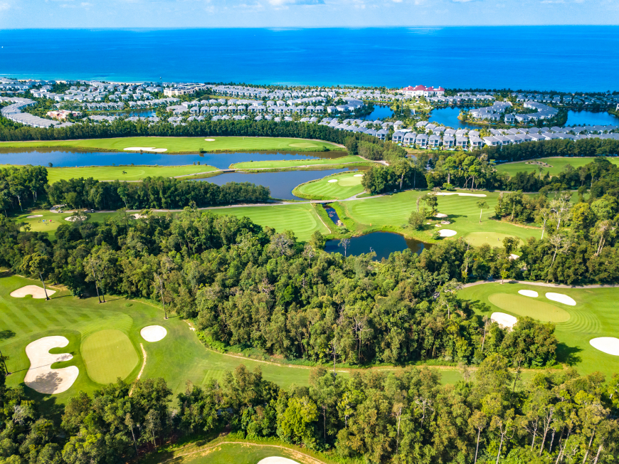 Immaculate greens, vast sea views  make golfing on Phu Quoc a truly memorable experience.