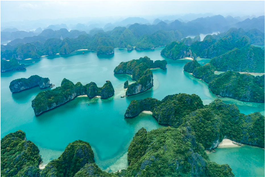 HaLong Bay - the UNESCO World Heritage Sites