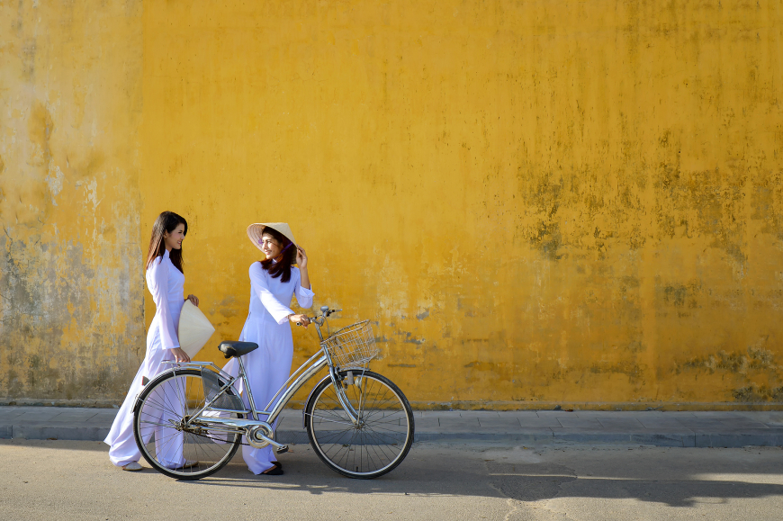 shutterstock_596449016_resize Hoi An’s yellow walls