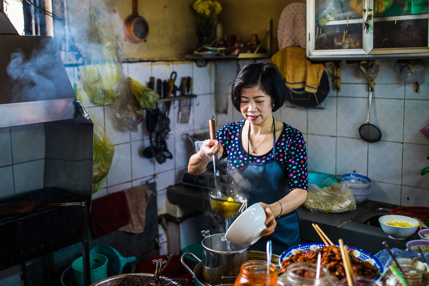 eating streetfood in vietnam