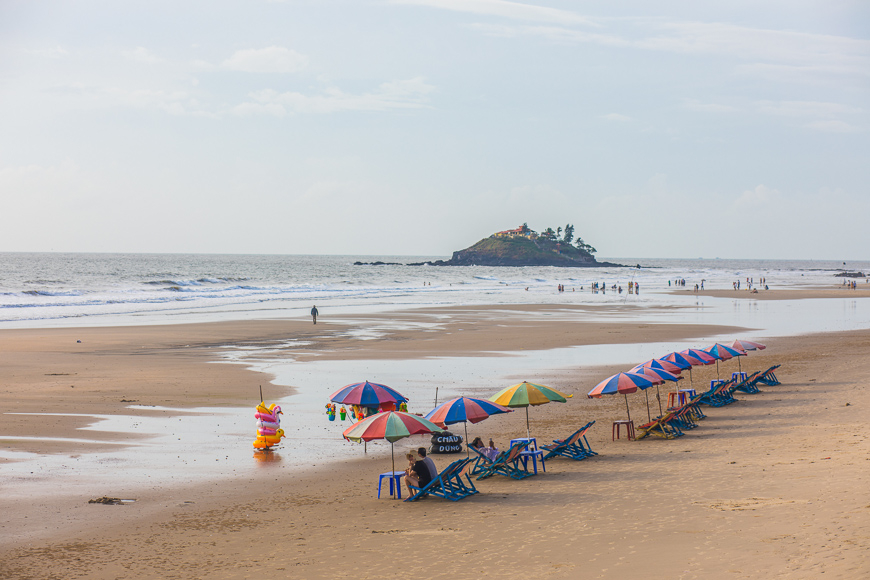 back beach vung tau