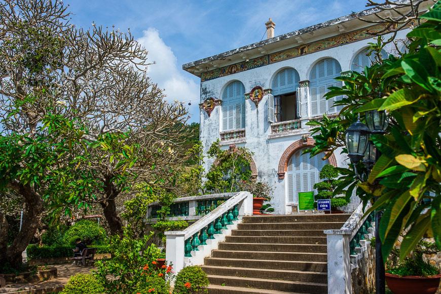 villa blanche vung tau